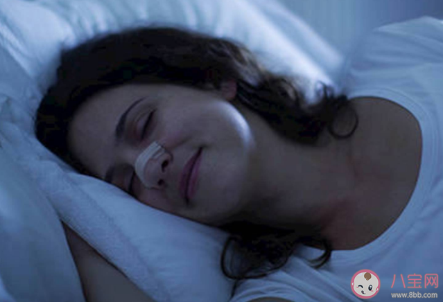 千万不要在夜里醒来看时间 为什么半夜醒了不要看时间