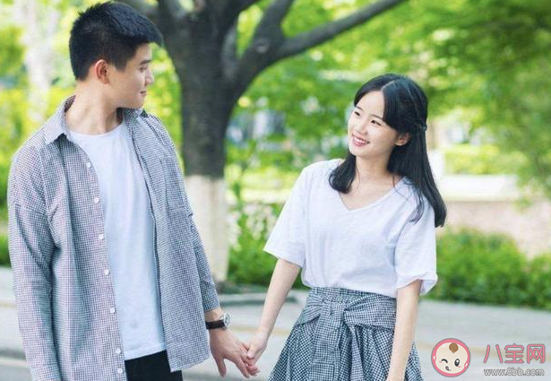 恋爱中的大学生抑郁得分最低 恋爱能治愈抑郁症吗