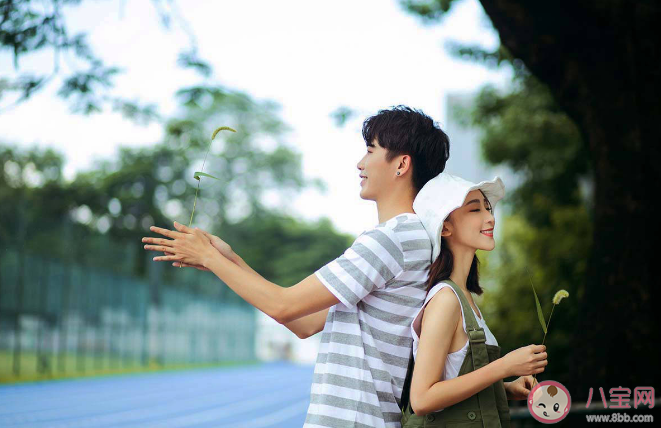 恋爱中的大学生抑郁得分最低是怎么回事 当代大学生的恋爱观什么样