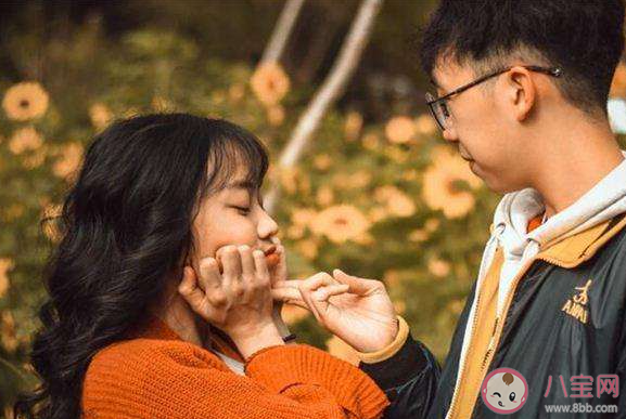恋爱中最伤人的举动是什么 谈恋爱哪些行为很伤人