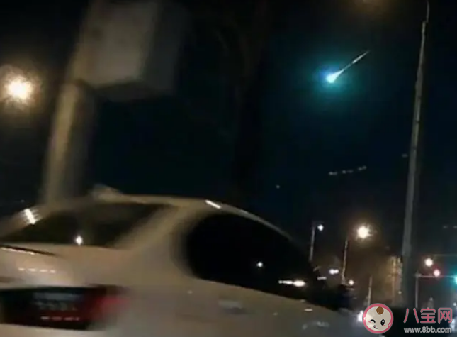 多地现不明飞行物闪光时黑夜变白昼 不明飞行物是什么