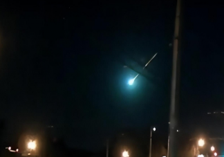 多地现不明飞行物闪光时黑夜变白昼 不明飞行物是什么
