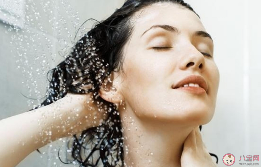 为什么洗澡时总想小便 影响尿意产生的因素有哪些