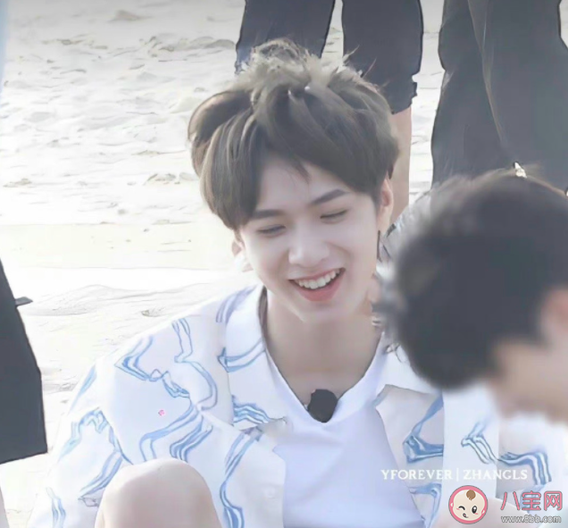 刘耀文新歌《耀眼的你》歌词是什么 《耀眼的你》完整版歌词在线听歌