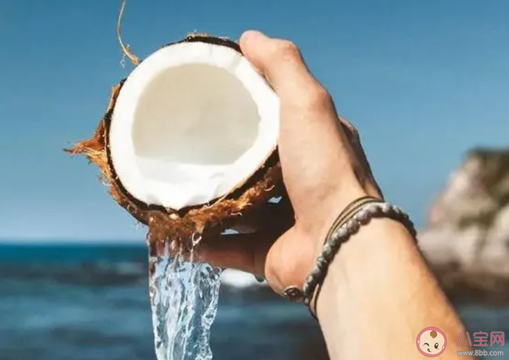 如何分辨椰子水坏没坏 买椰子时该如何挑选