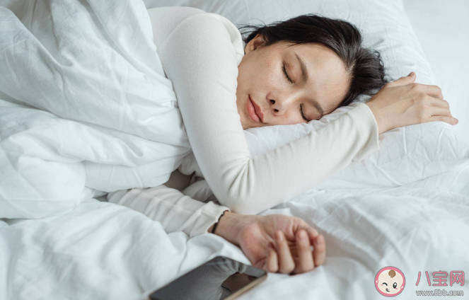 睡眠时间越长就越好吗 过于执着8小时睡眠论会怎么样