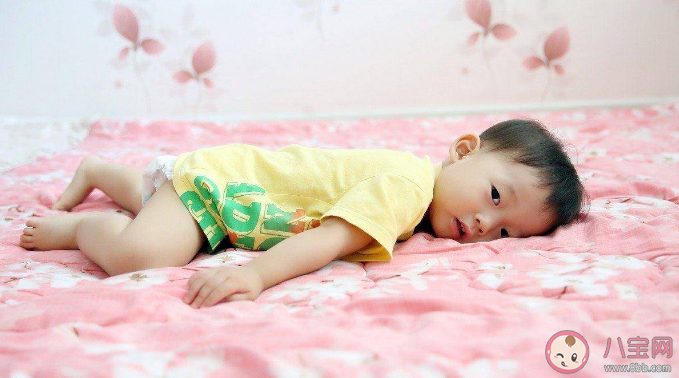 天气热了孩子怎么穿衣服 幼儿园天热穿衣建议