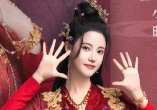 《长月烬明》翩然感情线是怎样的 翩然情丝怎么没了