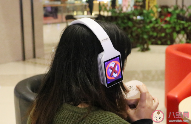 为什么录音和平时的声音不同 录音和说话的声音哪个更好听