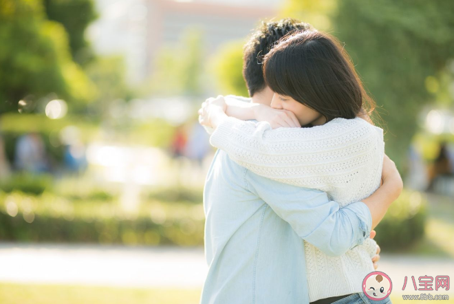 恋爱是应该感性些还是理性点 怎么用男性思维谈恋爱 恋爱是应该感性些还是理性点 怎么用男性思维谈恋爱