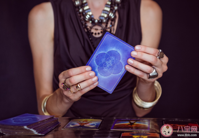 约8成年轻人算过命 算命如何拿捏了年轻人