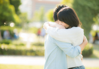 恋爱是应该感性些还是理性点 怎么用男性思维谈恋爱