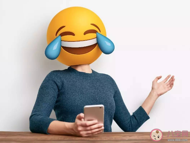 六成受访青年感觉社交卡顿 回避社交的原因是什么