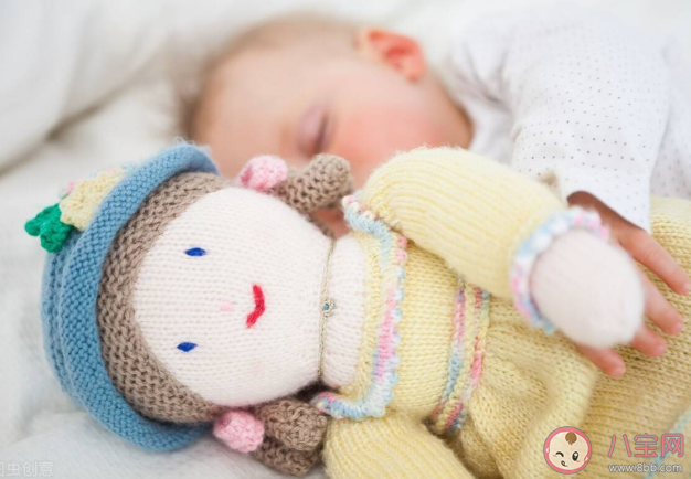 恋物是缺爱的表现吗 孩子特别恋物怎么办