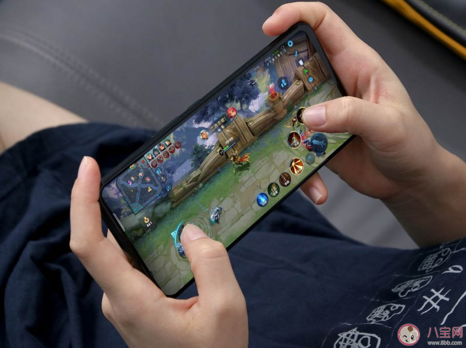 玩游戏时骂人违法吗 玩游戏被骂了怎么办