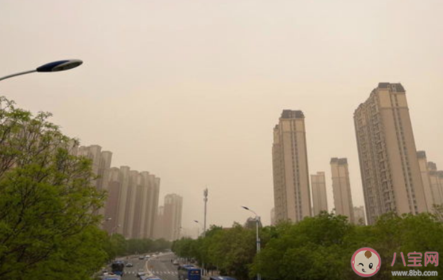 冷空气携大风沙尘侵袭北方 冷空气和沙尘暴有关系吗