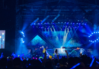 演唱会背后最赚钱的是谁 一场演唱会能赚多少钱