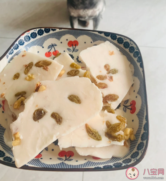 炒酸奶可以经常吃吗 夏日解爽小吃炒酸奶配方