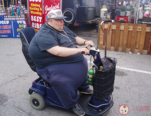 坐飞机要称体重了是怎么回事 坐飞机注意事项有哪些