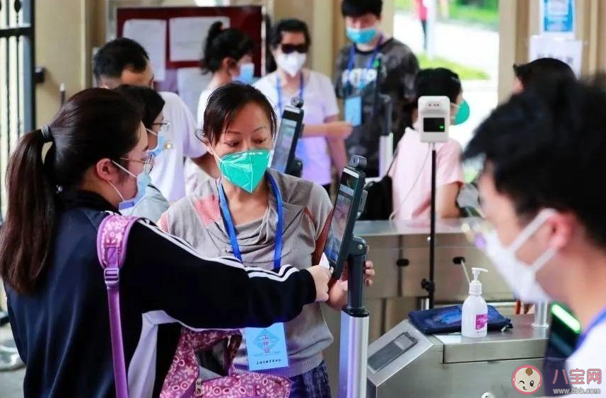 多地明确高考生自主决定是否戴口罩 今年高考还要戴口罩吗