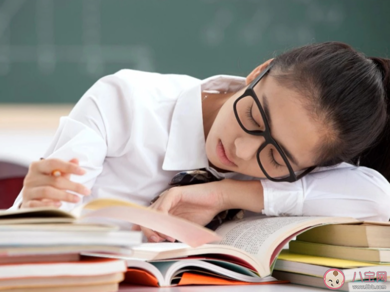 高考前如何帮助考生提高睡眠质量 孩子压力大应该如何疏导