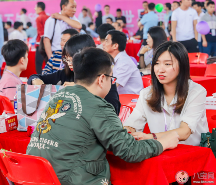 相亲女生不化妆可以吗 相亲见面要注意些什么