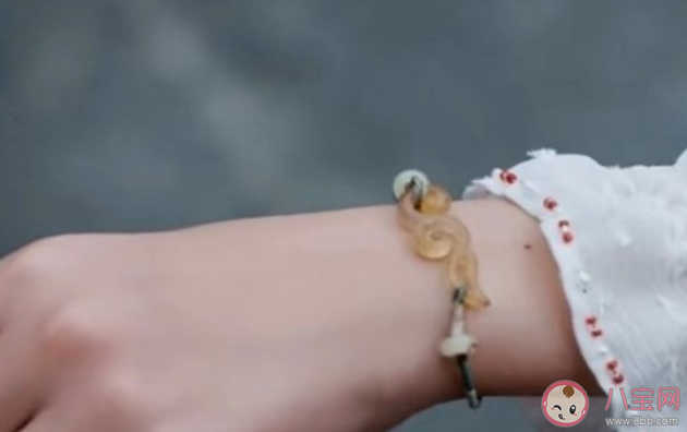 《花戎》魏枝为什么没有仙骨 魏枝手链有什么作用