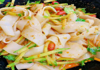 多家饭店因在凉皮内放黄瓜丝被罚 为什么凉皮里面不能有黄瓜丝