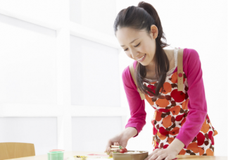 如何看待高知女性成为全职太太 现实中的家庭主妇为什么都很惨