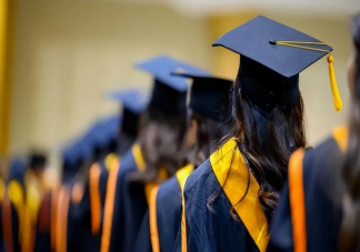 一批985毕业生选择主动延毕 为什么会主动延毕