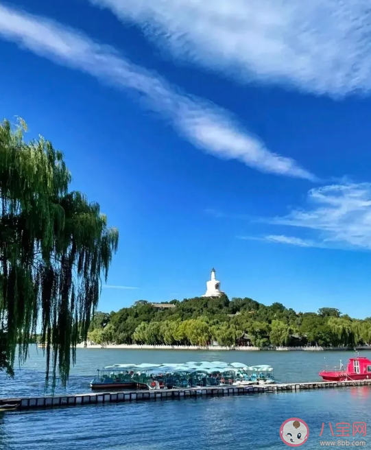 如何看待发朋友圈带定位的人 朋友圈发定位真的土吗