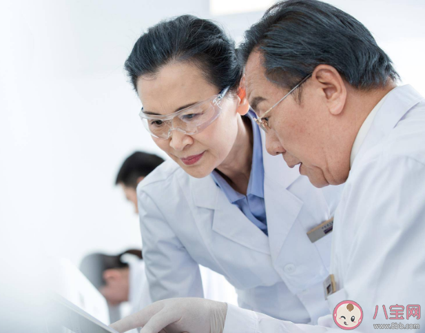 劝人学医天打雷劈学医真的很难吗 学医有什么好处和坏处 劝人学医天打雷劈学医真的很难吗 学医有什么好处和坏处