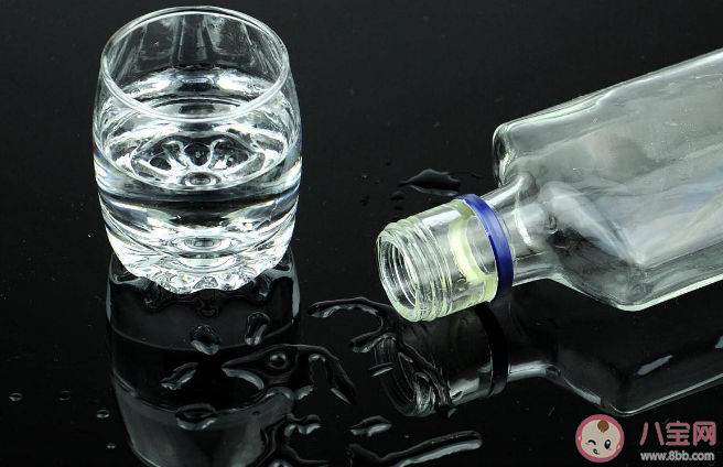 去脂体重越大的女士越能喝酒 体重和酒量有关系吗