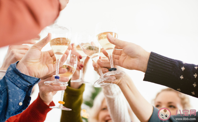 去脂体重越大的女士越能喝酒 体重和酒量有关系吗