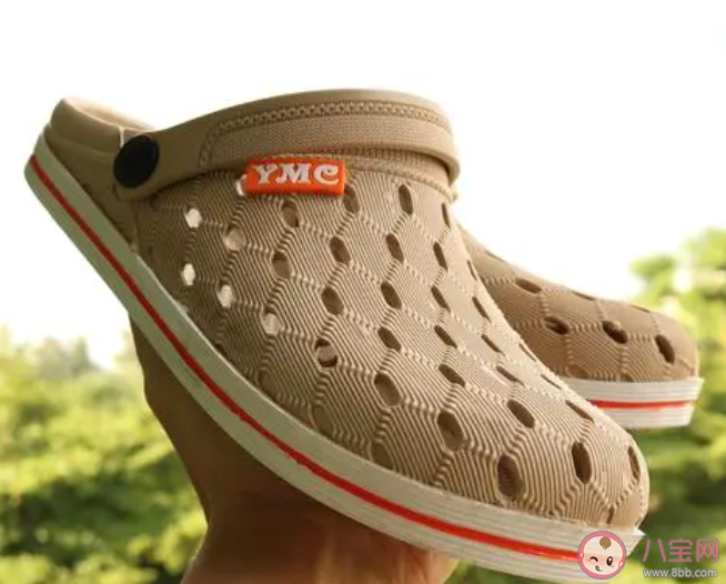 洞洞鞋为什么这么火 洞洞鞋适合孩子穿吗 洞洞鞋为什么这么火 洞洞鞋适合孩子穿吗