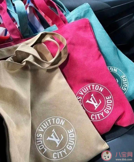 花上百元买LV帆布袋到底值不值 能单纯用价格来衡量吗 花上百元买LV帆布袋到底值不值 能单纯用价格来衡量吗