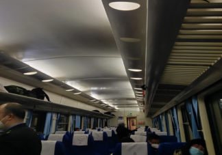 道德绑架式换座算霸座吗 遇到霸座该怎么维权