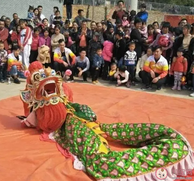 重庆铜梁县的铜梁龙舞包括龙灯舞和彩灯舞其中鱼跃龙门属于 蚂蚁新村7月5日答案