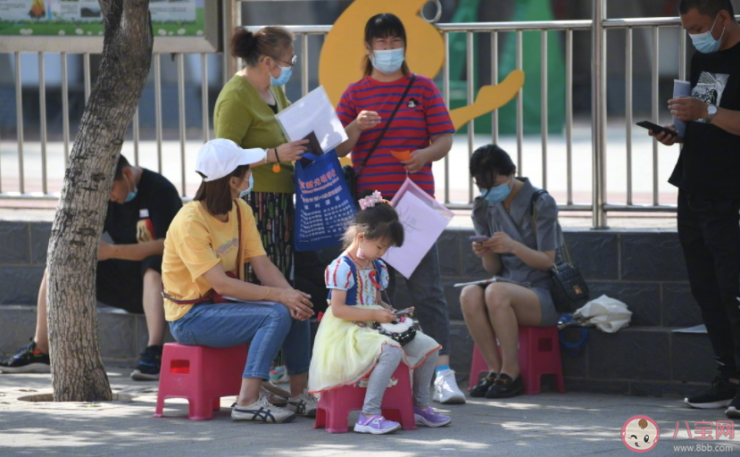 本年度或为小学最难入学年吗 幼儿园招生遇冷而小学学位不足