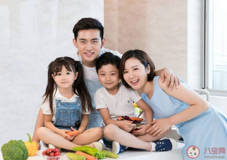 日本有娃家庭首次跌破1000万户 为什么有娃家庭越来越少了 日本有娃家庭首次跌破1000万户 为什么有娃家庭越来越少了