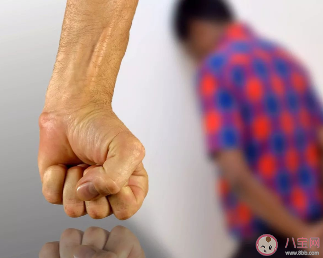 家长体罚式教育有效吗 为什么教育孩子容易愤怒 家长体罚式教育有效吗 为什么教育孩子容易愤怒