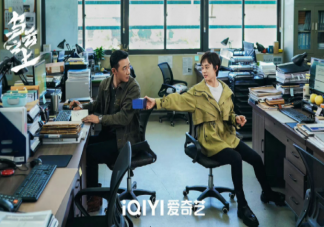 《乌云之上》是根据小说改编的吗 《乌云之上》讲的是什么故事