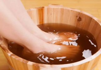 三伏天泡脚能减肥吗 三伏天泡脚有什么好处