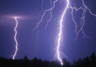 为什么男人更易遭雷劈 被雷劈中会怎么样