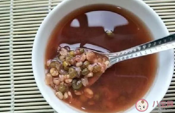 绿豆汤变红是什么原因 一天最多喝几碗绿豆汤