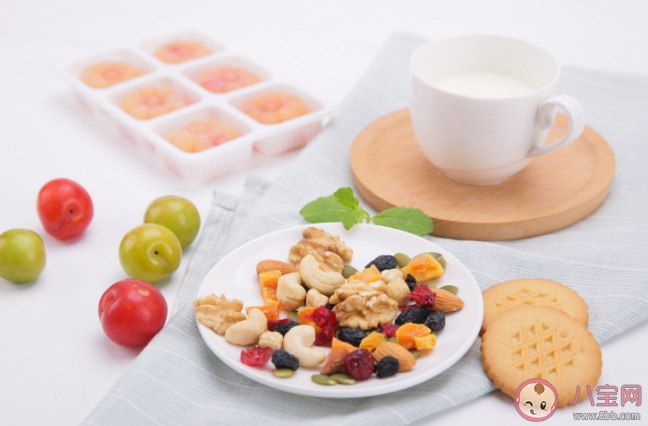 不吃早餐可能会让心脏不舒服 不吃早餐危害有多大