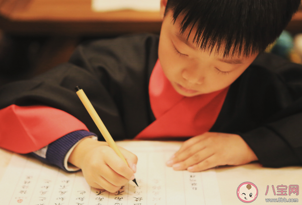 写字需要提前练吗 孩子写字很丑有什么技巧 写字需要提前练吗 孩子写字很丑有什么技巧