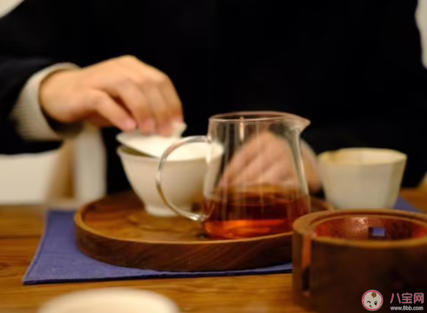 年轻人为什么突然爱喝茶了 喝完酒后能马上喝茶吗