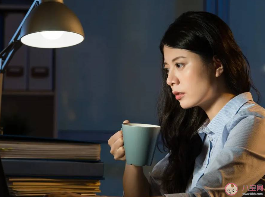 晚睡晚起算是熬夜吗 为什么人们越来越喜欢熬夜了 晚睡晚起算是熬夜吗 为什么人们越来越喜欢熬夜了