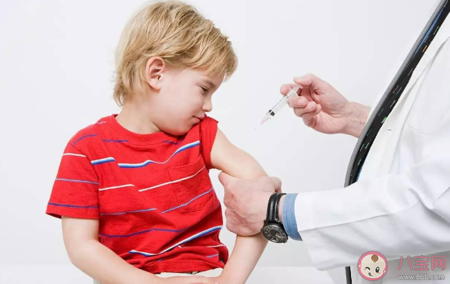 宝宝接种疫苗后嗜睡是怎么回事 疫苗早打晚打没区别吗